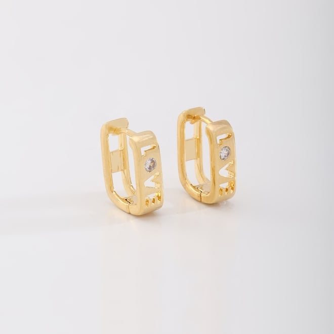 AC-0984 BRINCO BANHADO A OURO 18K EM FORMATO DE ARGOLA COM DESIGN RETANGULAR