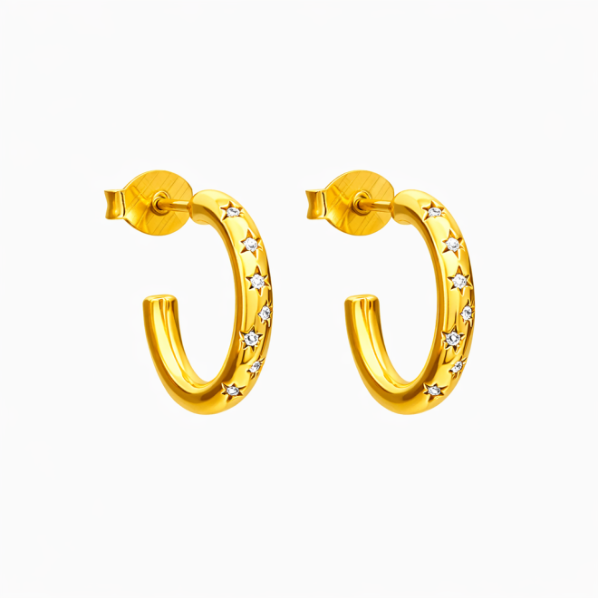 AGL-00026 BRINCO BANHADO A OURO 18K EM FORMATO DE ARGOLA COM DETALHES EM ESTRELAS