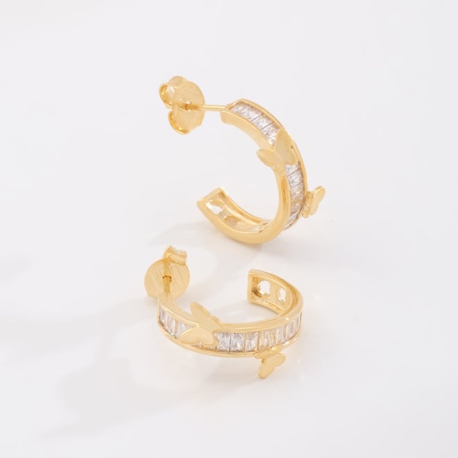 AGL-00090 BRINCO BANHADO A OURO 18K DE ARGOLA COM ZIRCÔNIAS E BORBOLETAS