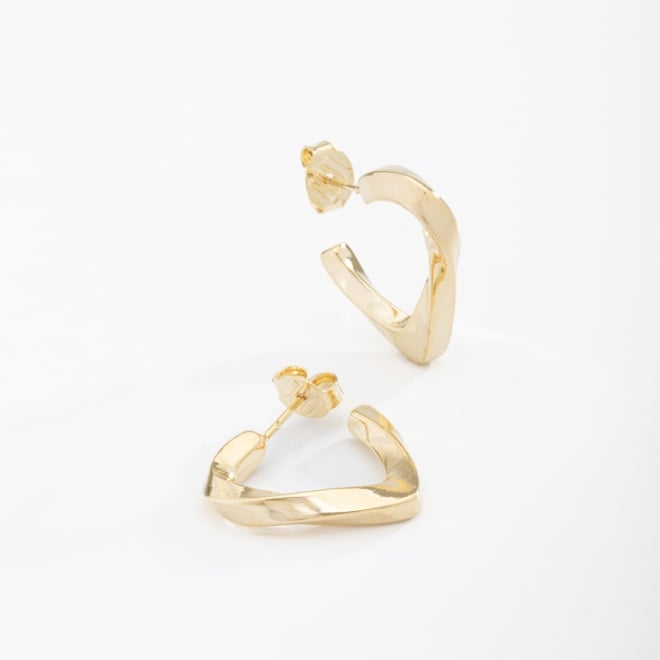 AGL-00134  BRINCO ARGOLA BANHADO A OURO 18K COM DESIGN GEOMÉTRICO