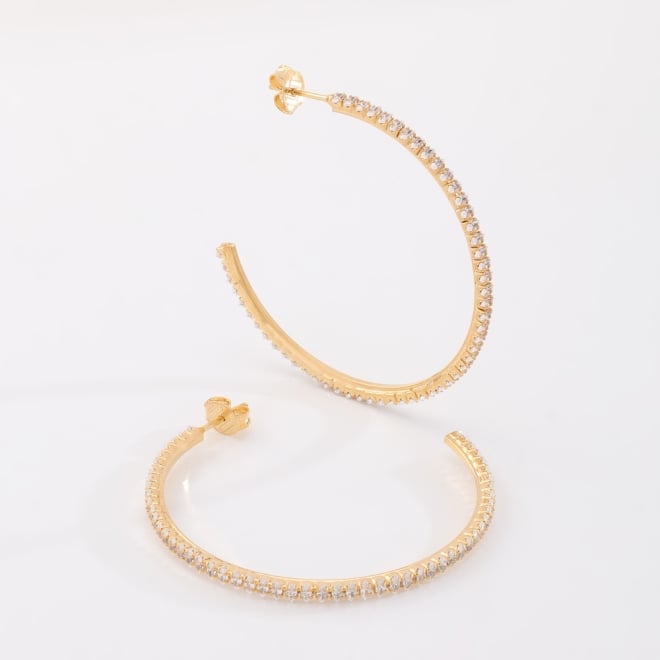 AGX-00002 BRINCO ARGOLA BANHADO A OURO 18K COM DETALHES CRAVEJADOS EM ZIRCÔNIAS
