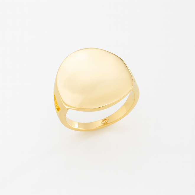 AN-00598 ANEL BANHADO A OURO 18K COM DESIGN ORGÂNICO E SUPERFÍCIE LISA E POLIDA