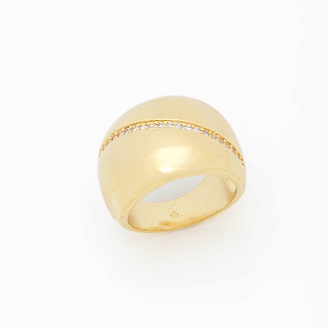 AN-01239 ANEL COM DESIGN LARGO E ACABAMENTO ESCOVADO