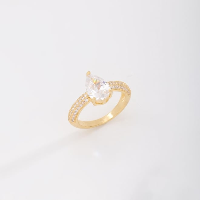 AN-01726 ANEL COM PEDRA EM FORMATO DE GOTA E DETALHES EM ZIRCÔNIA