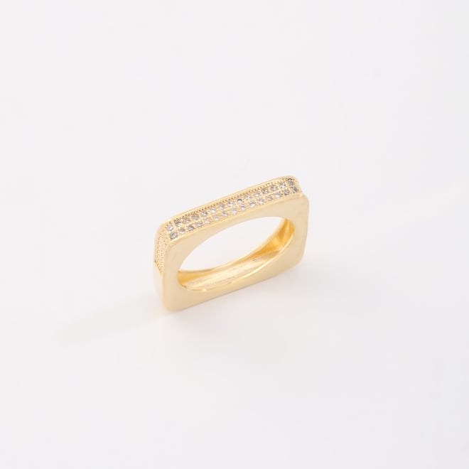 AN-01853 ANEL COM DESIGN RETANGULAR E DETALHES EM ZIRCÔNIAS