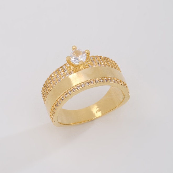 AN-01896 ANEL BANHADO A OURO 18K COM DESIGN IMPONENTE