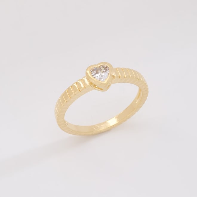 AN-01910 ANEL BANHADO A OURO 18K COM PEDRA EM FORMATO DE CORAÇÃO