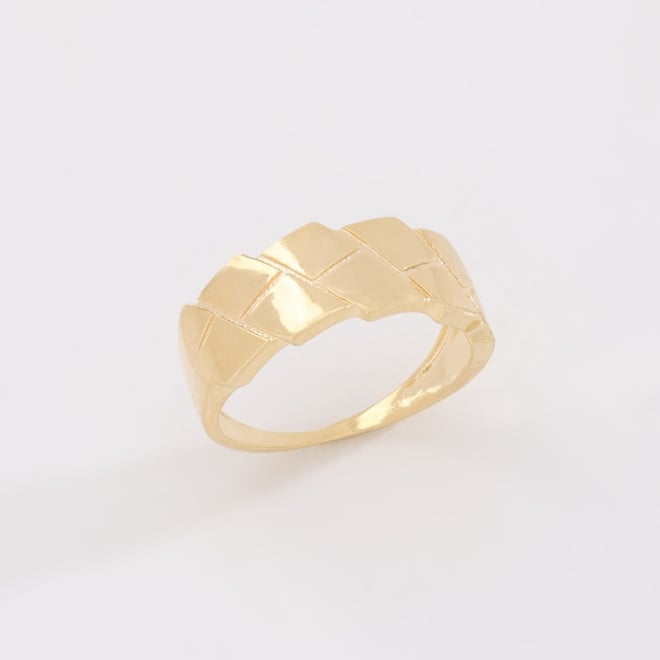 AN-01940 ANEL BANHADO A OURO 18K COM DESIGN GEOMÉTRICO