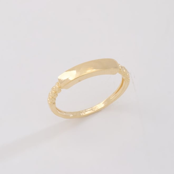 AN-01953 ANEL BANHADO A OURO 18K COM DESIGN ENTRELAÇADO E ACABAMENTO LISO