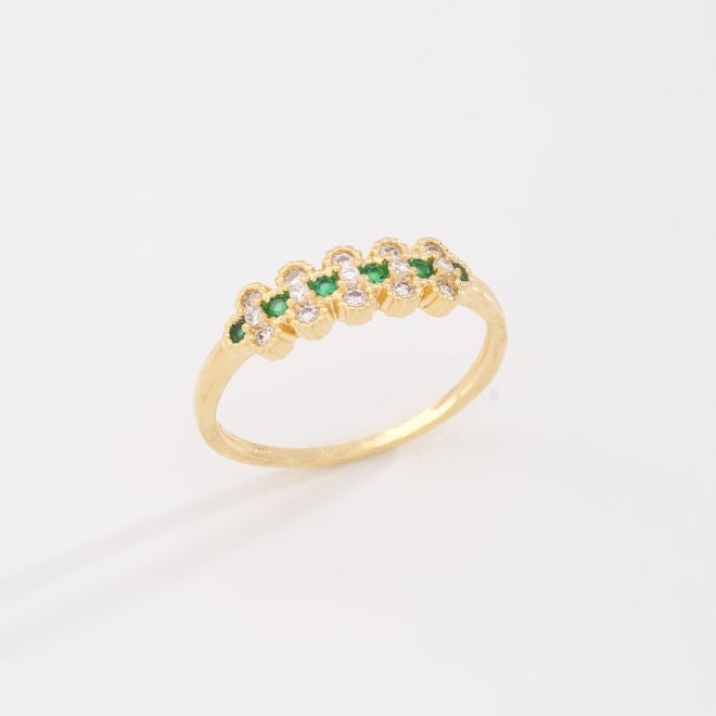 AN-01996 ANEL BANHADO A OURO 18K COM FILEIRA DE PEDRAS CRAVEJADAS EM ZIRCÔNIAS