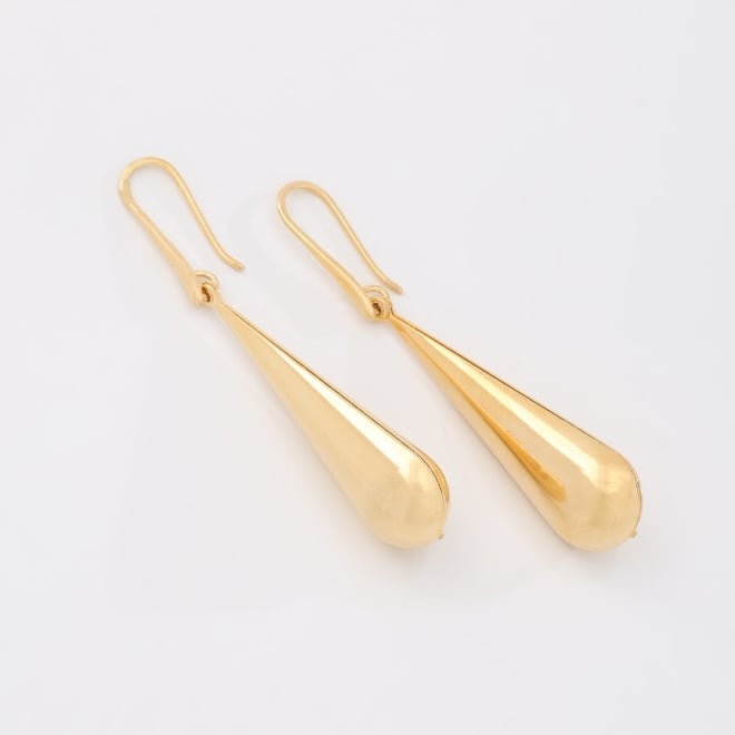 AQ-00209 BRINCO COM DESIGN LONGO EM GOTA