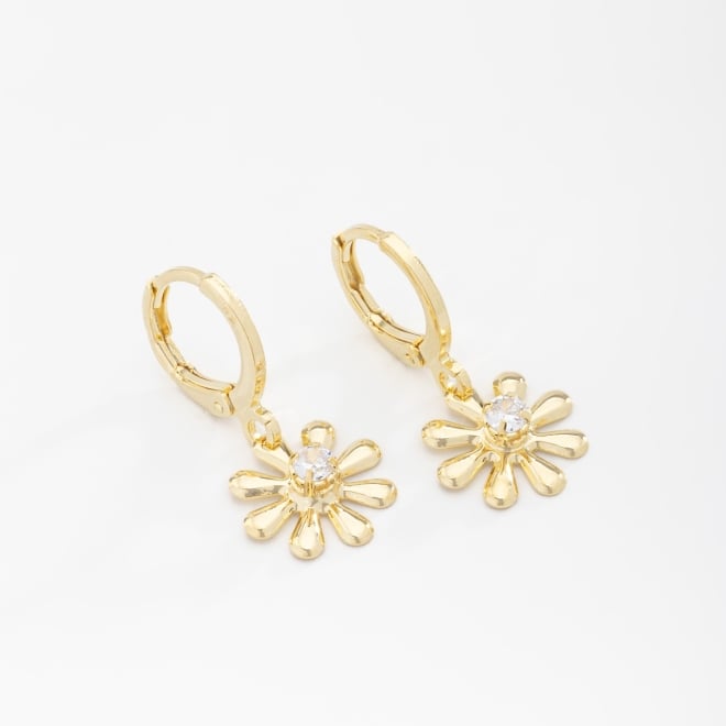 AQ-00213 BRINCO BANHADO A OURO 18K COM ARGOLA E PINGENTE EM FORMATO DE FLOR