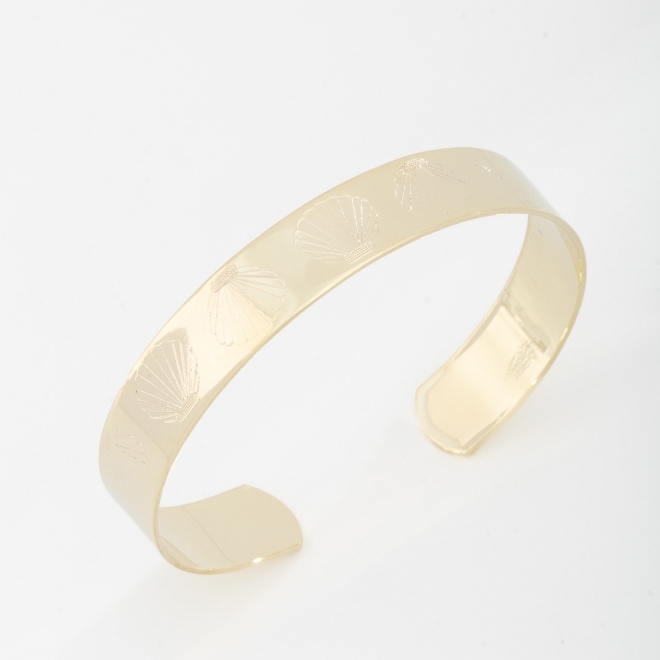 BL-00074 BRACELETE MODELO ABERTO COM DETALHES GRAVADOS DE CONCHAS