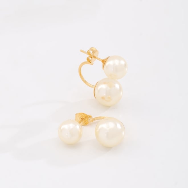 BR-00082 BRINCO BANHADO A OURO 18K COM DESIGN DUPLO E DETALHES EM PÉROLAS