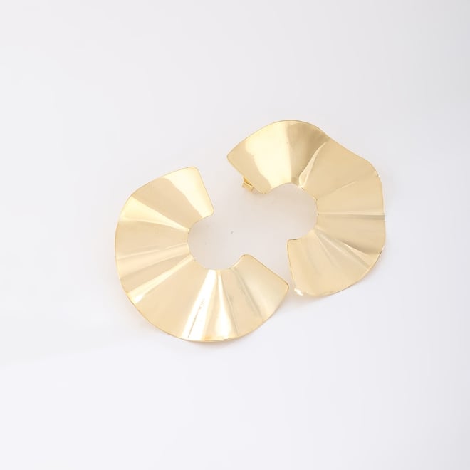 BR-00548 BRINCO BANHADO A OURO 18K COM DESIGN ORG&Acirc;NICO