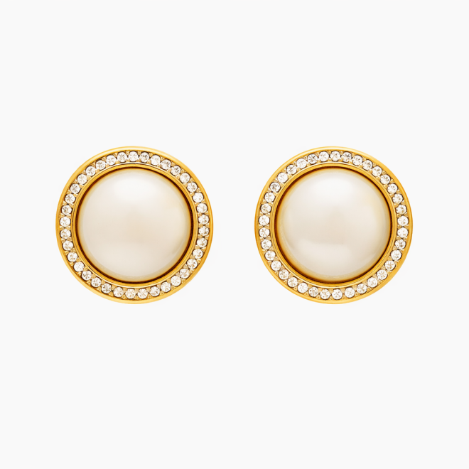 BR-01086 BRINCO BANHADO A OURO 18K COM PÉROLA CENTRAL E ARO CRAVEJADO EM ZIRCÔNIAS