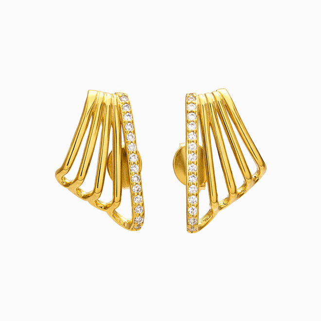 BR-01241 BRINCO BANHADO A OURO 18K COM DESIGN GEOMÉTRICO E DETALHE LATERAL EM ZIRCÔNIAS