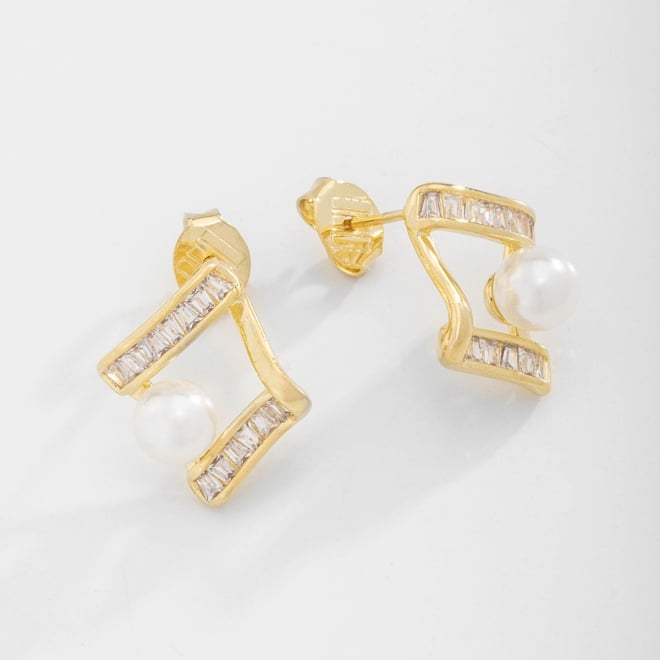 BR-01618 BRINCO BANHADO A OURO 18K COM DESIGN GEOM&Eacute;TRICO, DETALHES EM ZIRC&Ocirc;NIAS BAGUETE E P&Eacute;ROLA.