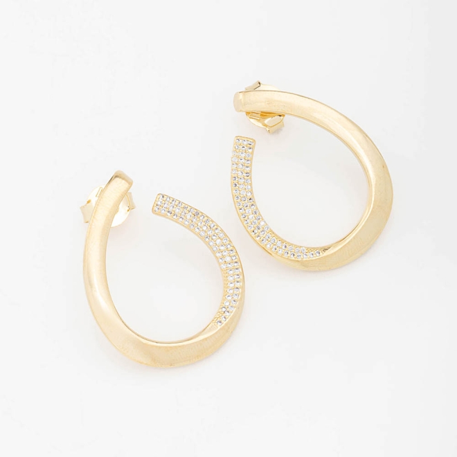 BR-01747  BRINCO COM DESIGN ELEGANTE EM ZIRCÔNIAS