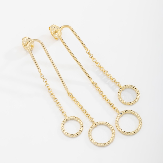 BR-01859 BRINCO BANHADO A OURO 18K COM DESIGN LONGO