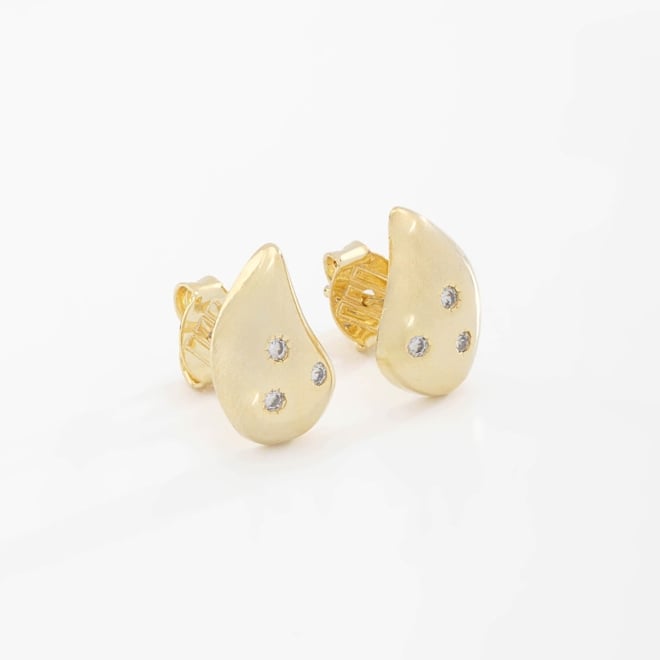 BR-02246 BRINCO BANHADO A OURO 18K EM FORMATO DE GOTA COM DETALHES CRAVEJADOS EM ZIRCÔNIAS