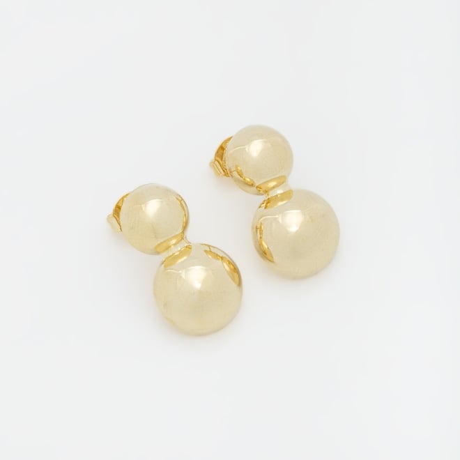 BR-02419 BRINCO BANHADO A OURO 18K COM DESIGN EM ESFERAS DUPLAS POLIDAS