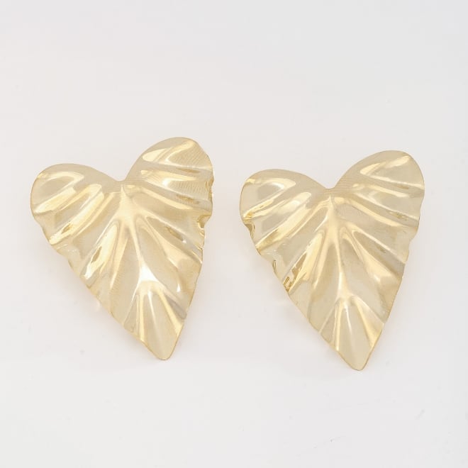 BR-02637 BRINCO BANHADO A OURO 18K EM FORMATO DE CORA&Ccedil;&Atilde;O COM TEXTURA