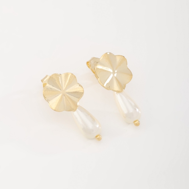 BR-02672-BRINCO FLOR COM PÉROLA DE GOTA