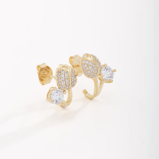 BR-02686 BRINCO BANHADO A OURO 18K COM DESIGN DE ROSAS CRAVEJADAS E PONTO DE LUZ