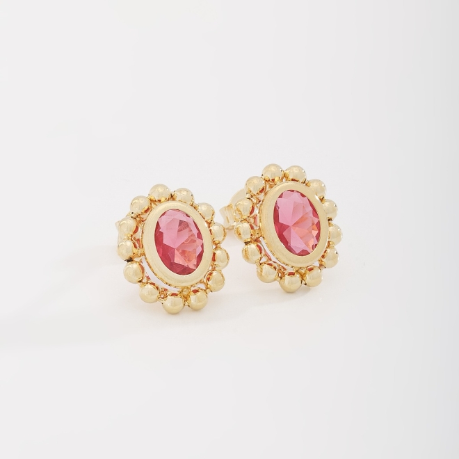 BR-02758 BRINCO BANHADO A OURO 18K COM PEDRA OVAL FACETADA E DETALHES EM ESFERAS AO REDOR