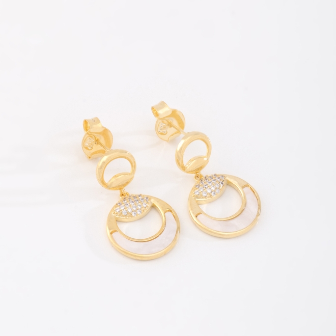 BR-02903 BRINCO BANHADO A OURO 18K COM DESIGN EM CÍRCULOS VAZADOS