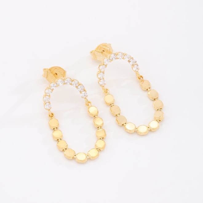 BR-02966 BRINCO BANHADO A OURO 18K COM ARGOLA EM ZIRCÔNIAS E PINGENTE OVAL COM ESFERAS