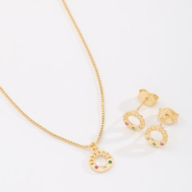CI-00089 CONJUNTO INFANTIL BANHADO A OURO 18K COM PINGENTE E BRINCOS EM FORMATO CIRCULAR COM DETALHES COLORIDOS