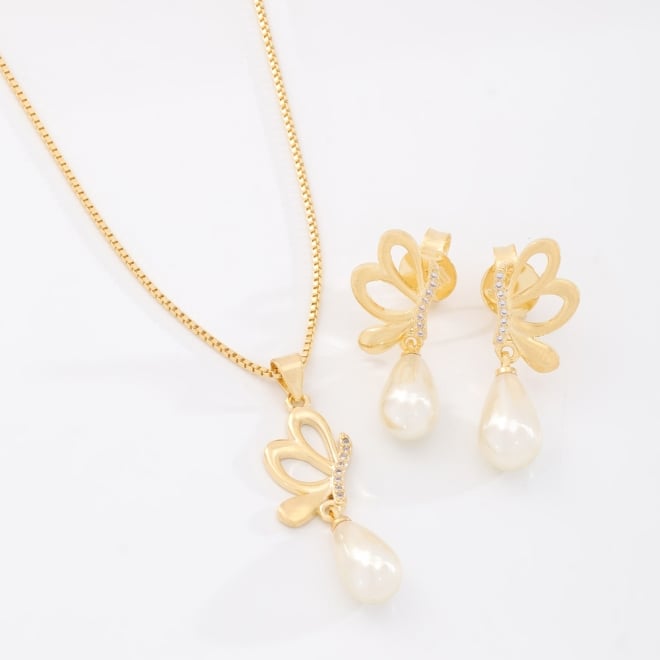 CJ-00374 CONJUNTO BANHADO A OURO 18K COM DESIGN DE BORBOLETA