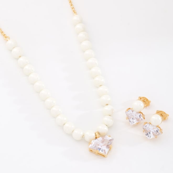 CJ-1094 CONJUNTO BANHADO A OURO 18K COM DETALHES EM PÉROLAS