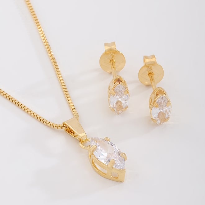 CJS-00062 CONJUNTO BANHADO A OURO 18K COM PINGENTE E BRINCOS COM PEDRA EM FORMATO NAVETE.