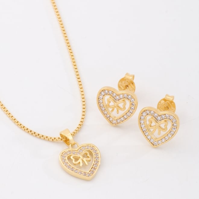 CJS-00117 CONJUNTO BANHADO A OURO 18K COM CORAÇÃO CRAVEJADO EM ZIRCÔNIAS E DETALHE DE LAÇO