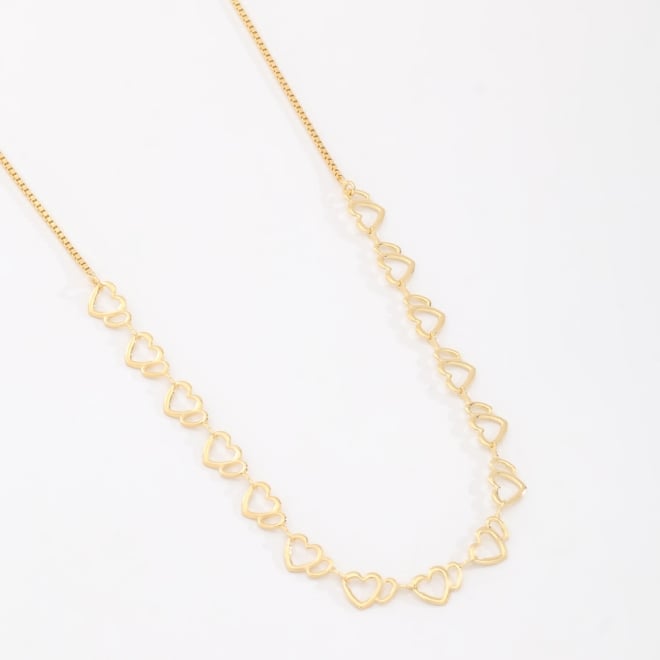 GR-00054 COLAR BANHADO A OURO 18K COM DETALHES EM CORAÇÕES VAZADOS