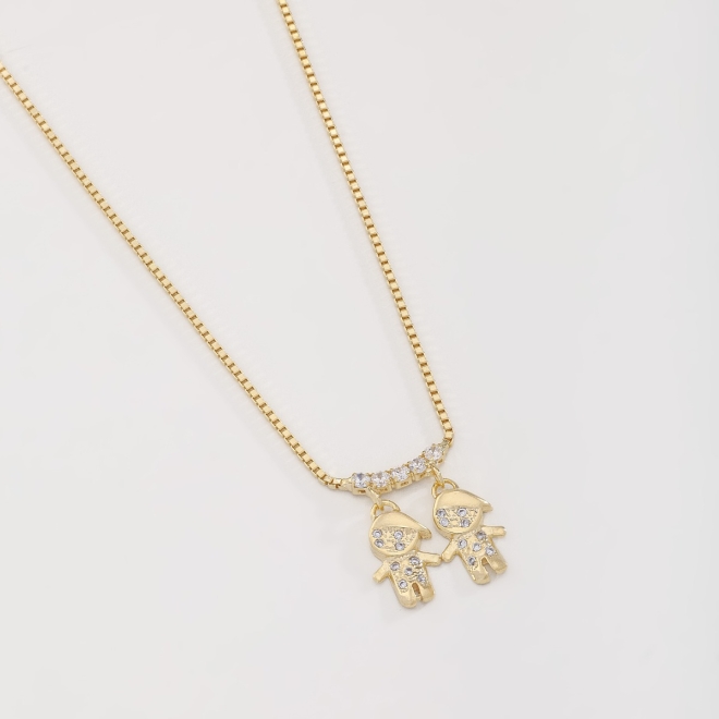 GR-01109 COLAR BANHADO A OURO 18K COM DOIS PINGENTES DE MENINO CRAVEJADOS EM ZIRCÔNIAS