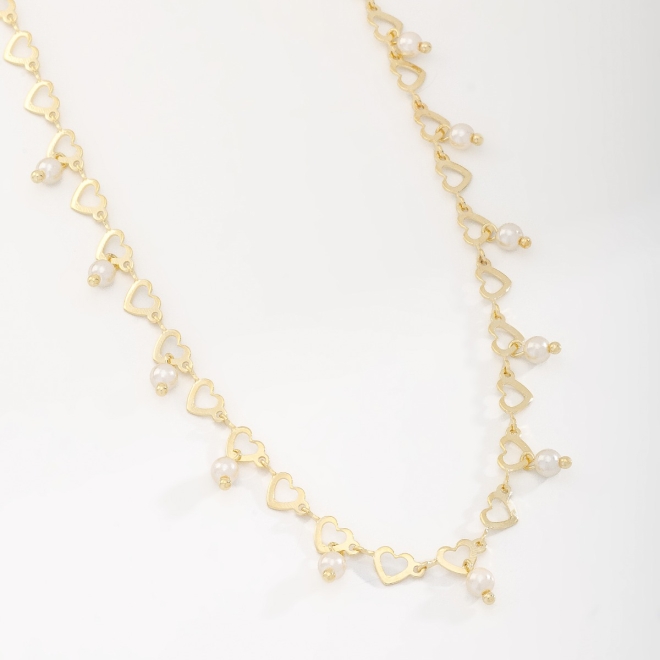 GR-01947 COLAR COM DESIGN EM ELOS DE CORAÇÃO VAZADOS E PÉROLAS PENDENTES