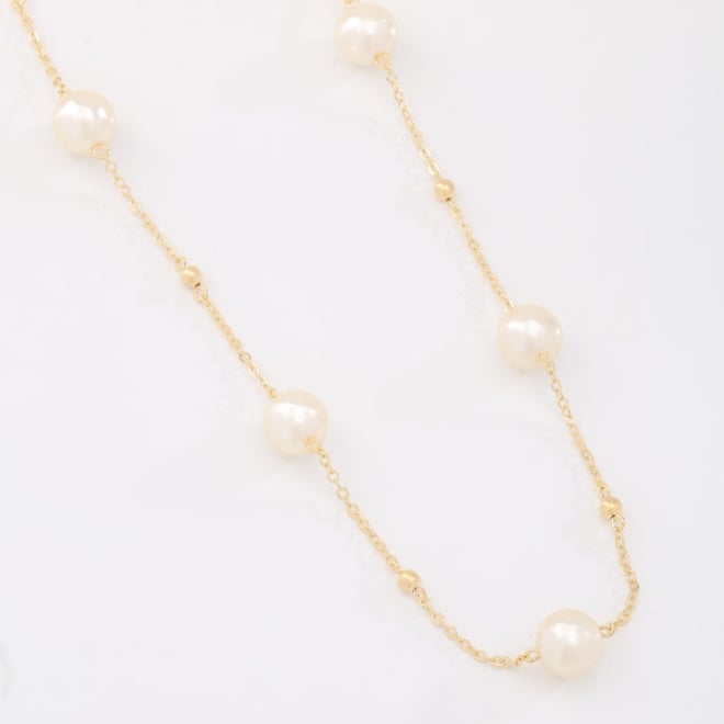 GR-02287 COLAR BANHADO A OURO 18K COM PÉROLAS ESPAÇADAS AO LONGO DA CORRENTE