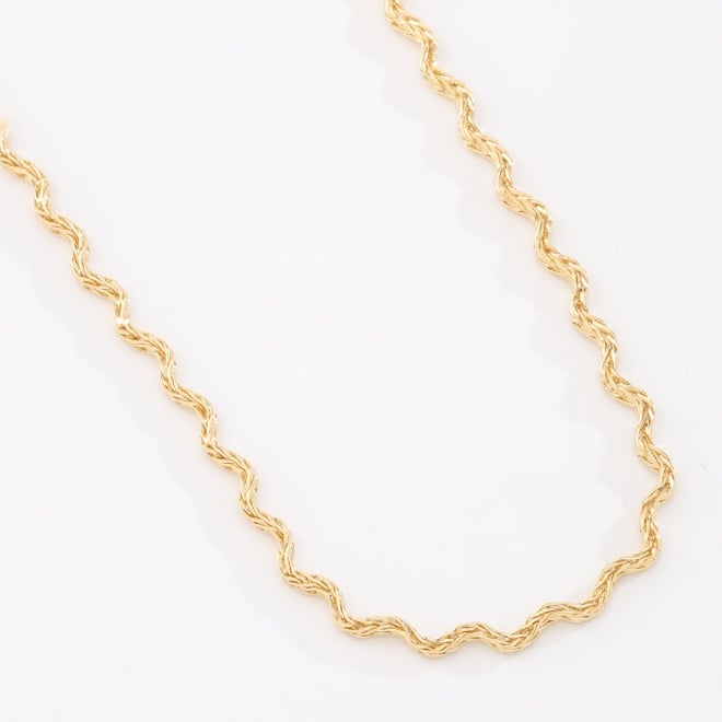 GR-02308 GARGANTILHA BANHADA A OURO 18K COM DESIGN ONDULADO