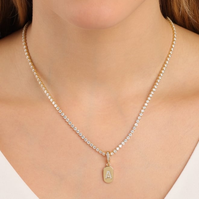 GR-02317 GARGANTILHA BANHADA A OURO 18K RIVIERA COM PINGENTE DE LETRA