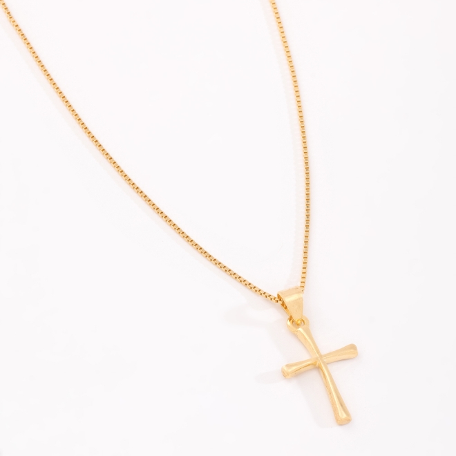 GR-03023 COLAR BANHADO A OURO 18K COM PINGENTE DE CRUZ LISA