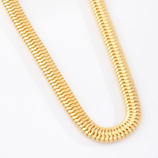 GX-0238 COLAR BANHADO A OURO 18K COM DESIGN ESTRUTURADO EM ELOS ARTICULADOS