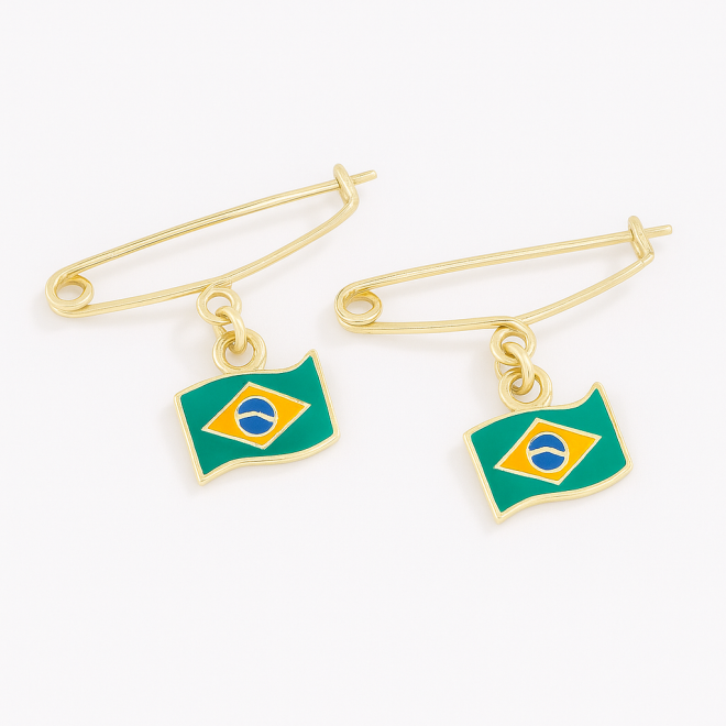 OUTBCB-0001 BOTON BANHADO A OURO 18K COM PINGENTE DA BANDEIRA DO BRASIL