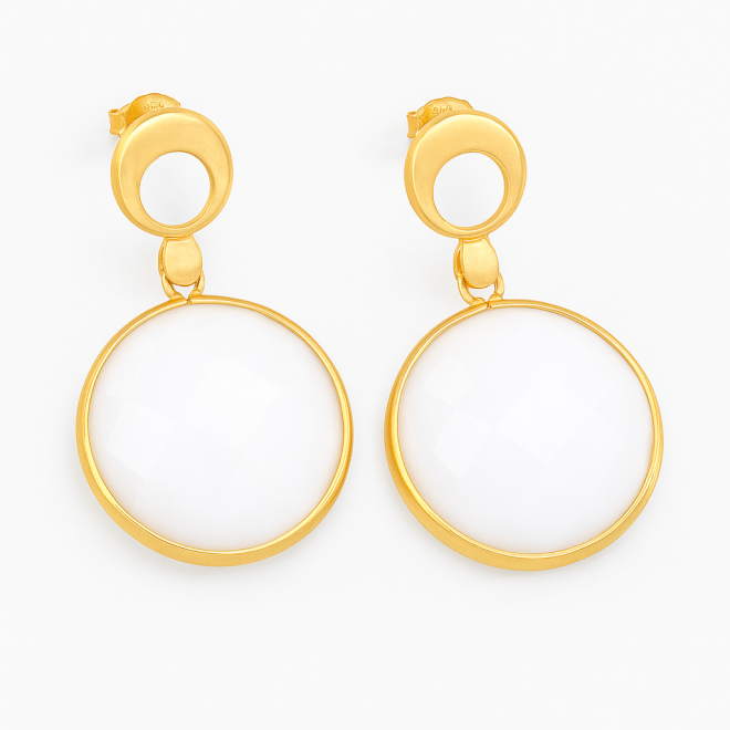 OUTBG-0477 BRINCO BANHADO A OURO 18K EM FORMATO REDONDO COM PEDRA NATURAL