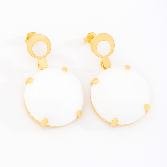 OUTBG-0738 BRINCO BANHADO A OURO 18K EM FORMATO REDONDO COM PEDRA NATURAL