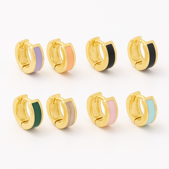 OUTKAC-0304 KIT COM 3 PARES DE ARGOLINHAS BANHADAS A OURO 18K COM ESMALTAÇÃO COLORIDA