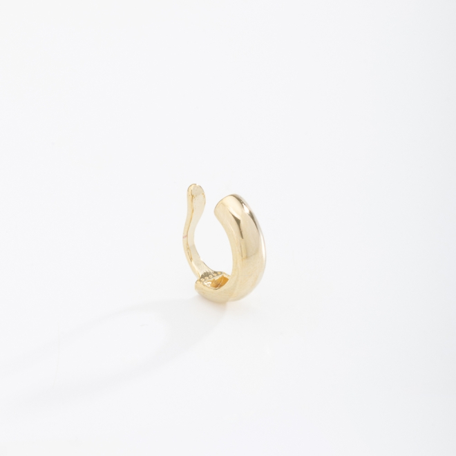 PC-00052 PIERCING BANHADO A OURO 18K COM DESIGN CURVADO E ACABAMENTO POLIDO